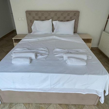 Hotel Montenegro Струга Екстер'єр фото
