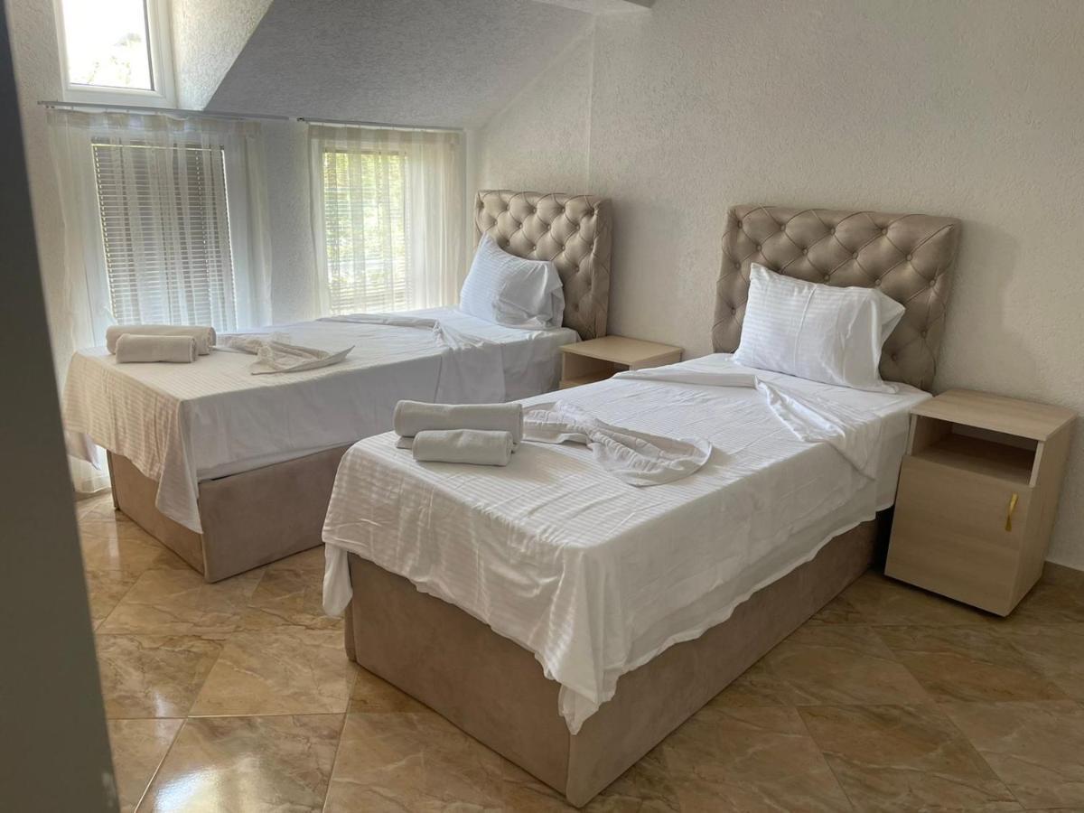 Hotel Montenegro Струга Екстер'єр фото